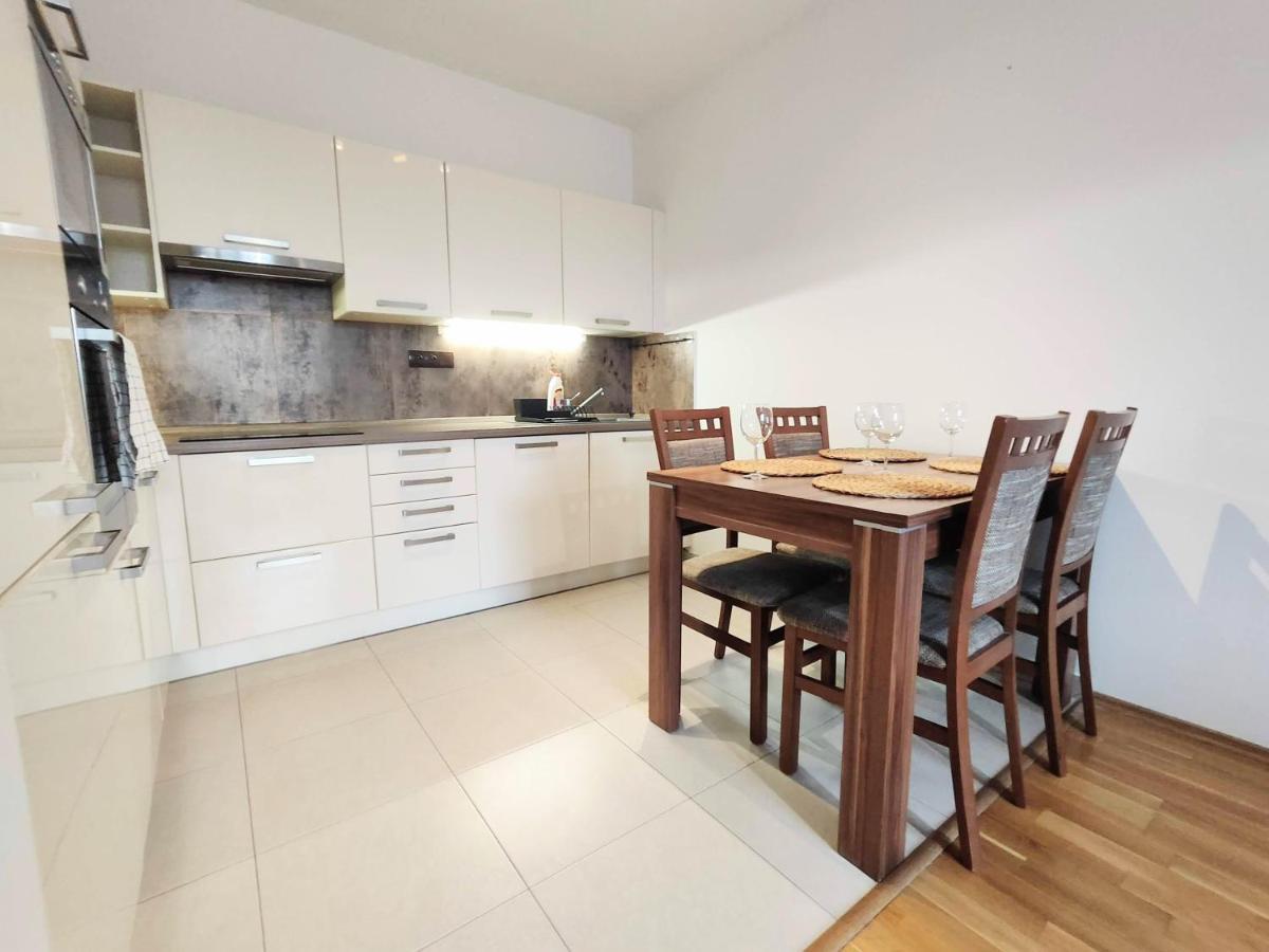 Mills - Free Parking - Balcony With City View - Close To Nivy Mall Bratislava Exterior foto