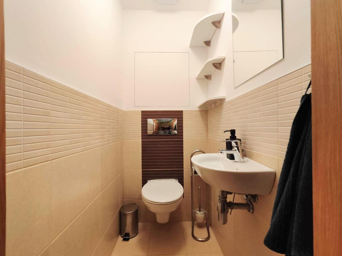 Mills - Free Parking - Balcony With City View - Close To Nivy Mall Bratislava Exterior foto